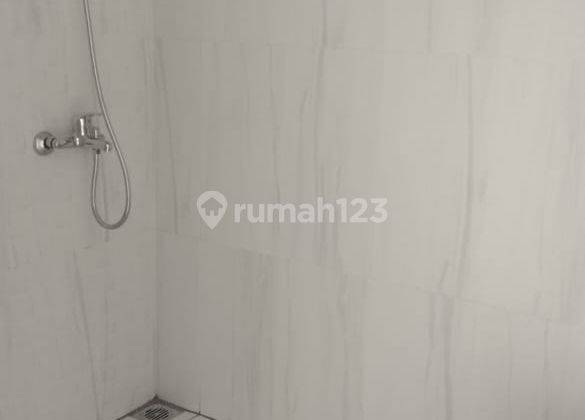 Rumah dijual 2lantai di komplek Legenda Wisata Cibubur 6