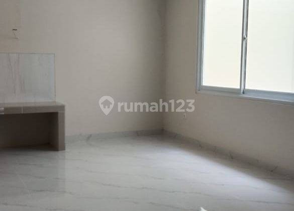 Rumah dijual 2lantai di komplek Legenda Wisata Cibubur 7