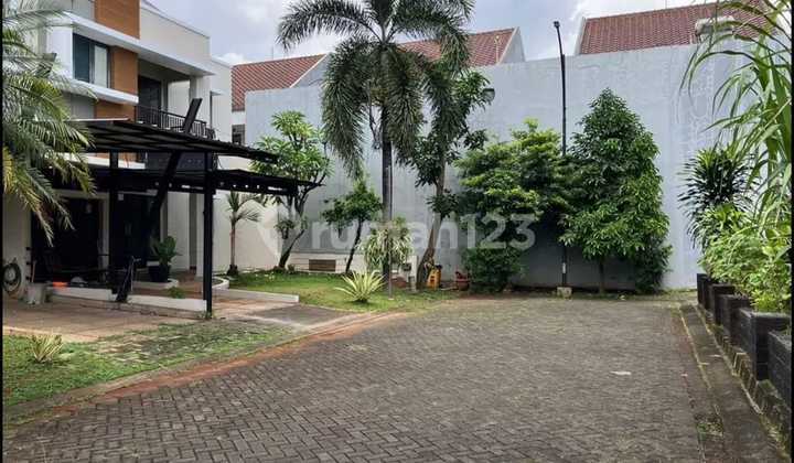 Rumah dijual 2 Lantai di Perumahan Raffles Hills Cibubur  2