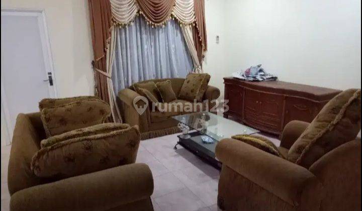 Rumah 2 lantai disewakan di Perumahan Raffles Hills Cibubur  2