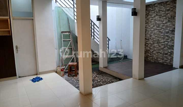 Rumah Dijual 2lantai Di Perumahan Legenda Wisata Cibubur 2