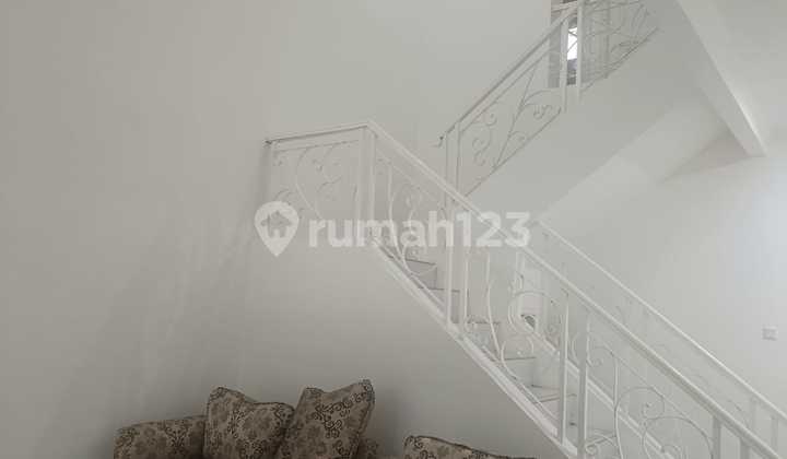Rumah Dijual 2Lantai di Perumahan Kota Wisata Cibubur 2