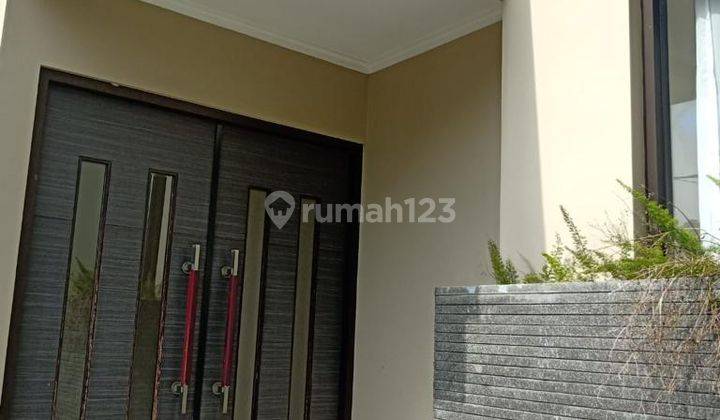 RUMAH MEWAH SETRASARI KULON 2