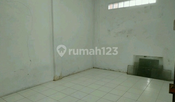 SEWA RUMAH PUSAT KOTA SAYAP KEBONKAWUNG 6