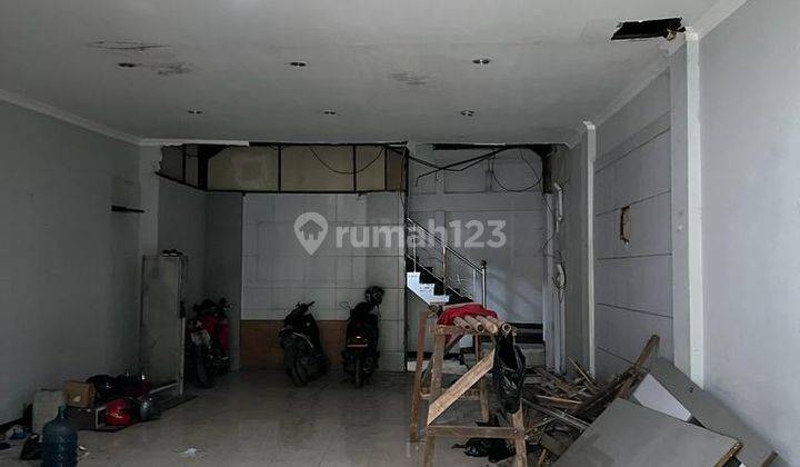 DIJUAL RUKO 3 LANTAI STRATEGIS DEKAT ISTANA PLAZA 1