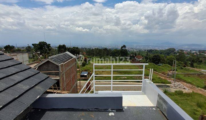 RUMAH BARU DI CIHANJUANG ATAS ADA ROOFTOP 2