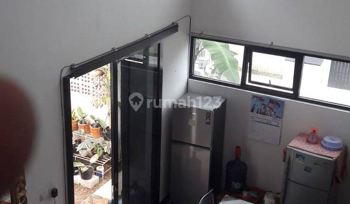 DIJUAL RUMAH CANTIK HOEK BESAR MURAH DI CIHANJUANG TENGAH  1