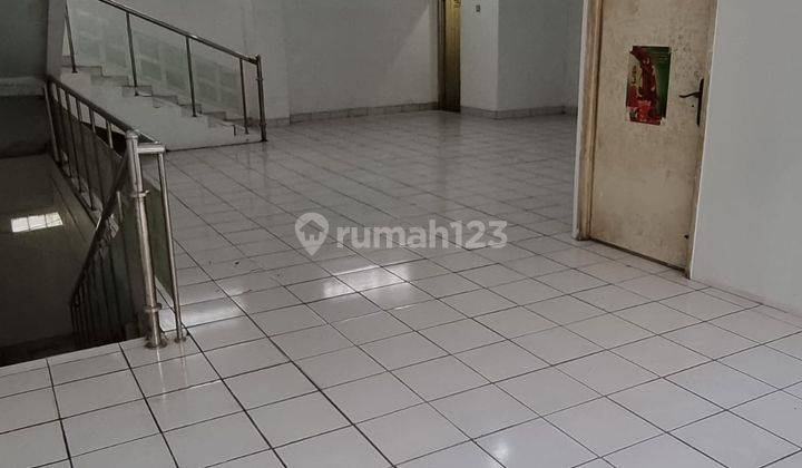 DISEWAKAN RUKO MURAH BESAR DAN STRATEGIS DI KARAPITAN 5