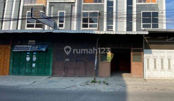 Ruko 3 lantai di Jl. Gereja simpang Bhayangkara. Akses strategis ke Cemara, Krakatau, Pancing, tol 10