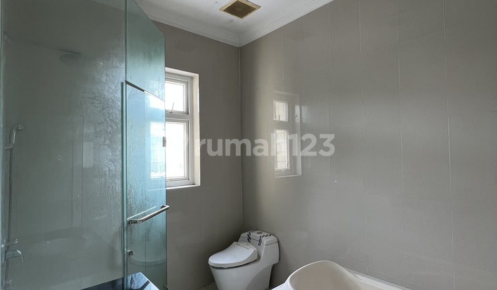 Disewakan Rumah Full Furnished. 4