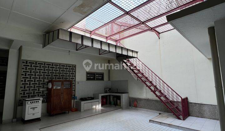 Disewakan Rumah Inti Kota, Cocok Untuk Cafe Restoran 2