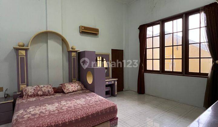 Komplek Tengah Kota Medan, Tinggal Masuk 9