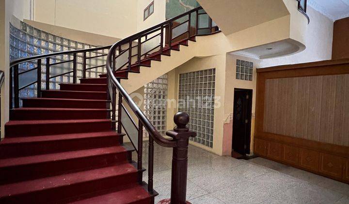Perumahan Elite Siap Huni, Full Furnished. 6
