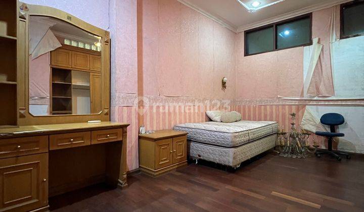 Perumahan Elite Siap Huni, Full Furnished. 8