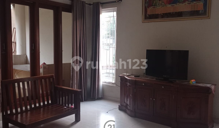 For Sale Luxury Move-in Ready House in Pondok Bambu, Duren Sawit Area, 7 Bedrooms