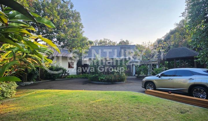 Dijual Rumah Tropis di Cilandak Barat Jakarta Selatan