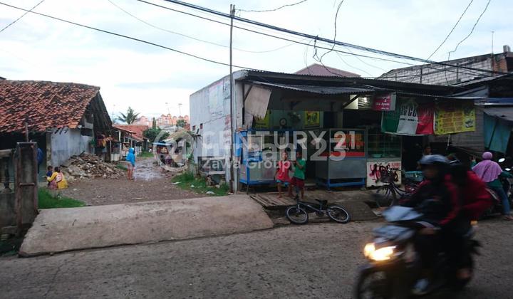 FOR SALE HOUSE WITH 40-DOOR RENTAL CONTRACT BONUS IN CENGKARENG, WEST JAKARTA 2