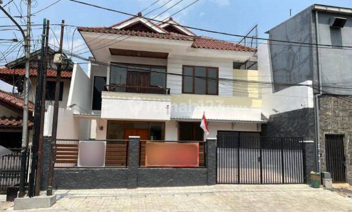 Dijual Rumah Kebayoran Senayan 1