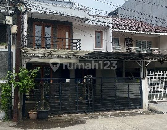 Disewakan Rumah Siap Huni Kelapa Gading Jakarta Utara Disewakan Rumah Siap Huni Kelapa Gading Jakarta Utara