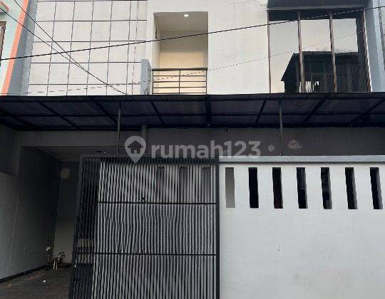 Disewakan RUMAH CANTIK SIAP HUNI SUNTER Jakarta Utara 1