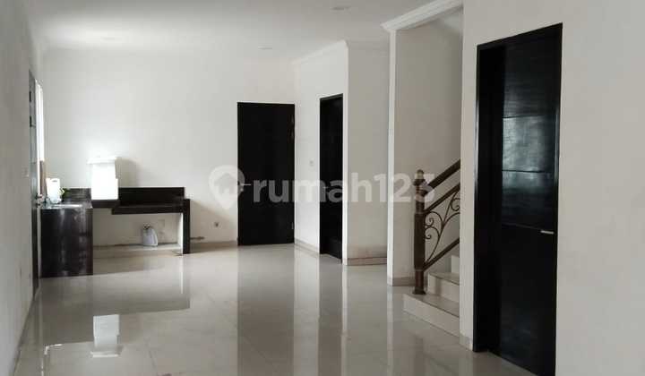 Disewakan Rumah di Kelapa Gading Jakarta Utara