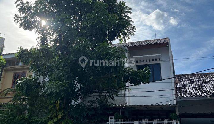 Rumah Siap Huni 2 Lantai di Dalam Komplek Bintaro Jaya Sektor 9  2