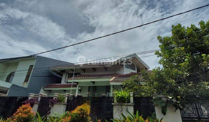 Rumah Hook ad Swimming Pool dalam Perumahan Sektor 1 Bintaro Jaya 1