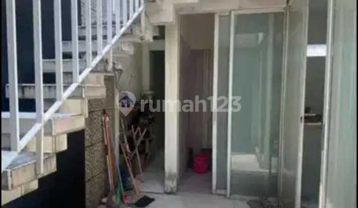 Dijual Rumah Modern Minimalis 2 lantai Cirendeu 2