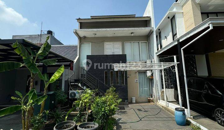 Rumah 2 Lantai Dalam Cluster Favorite One Gate di Alam Sutera 1