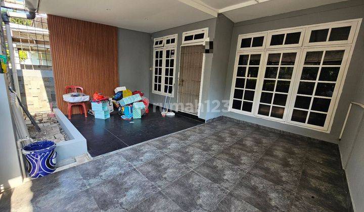 Rumah Cantik Renovasi 2 Lantai di Cucur Sektor 4 Bintaro Jaya 2