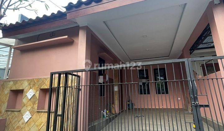 Rumah Sudah Renovasi Siap Huni Dalam Cluster Graha Raya Bintaro 1