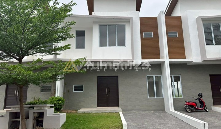 Dijual Cepat Rumah 2 Lantai Di Azure Bay, Pasir Putih