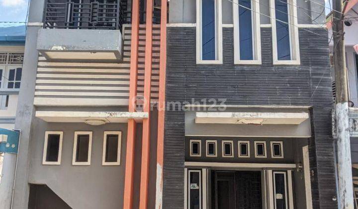 Dijual Cepat Rumah 3 Lantai di Sakura Garden, Batu Ampar 1