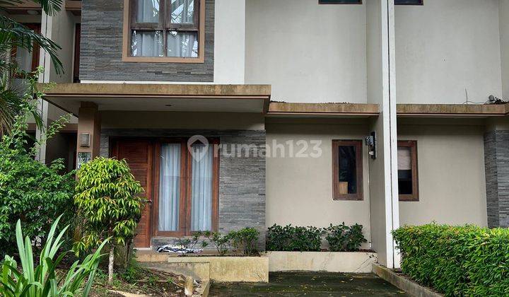 Disewakan Rumah 2 Lantai di Villa Panbil, Muka Kuning 1