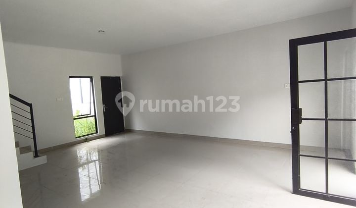 For Rent 2-Story Townhouse In Central Raya, Tiban