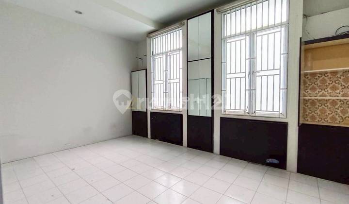 For Rent 2-Story Shop House in Mahkota Niaga, Batam Center