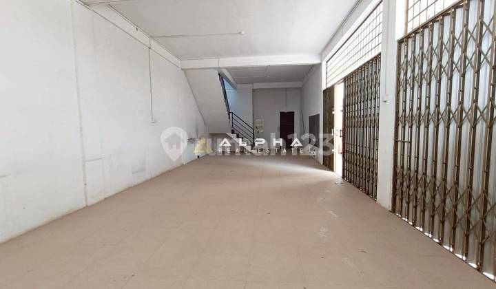 For Rent 2 Units of 2.5 Story Hook Ruko in Golden City, Bengkong Laut 2