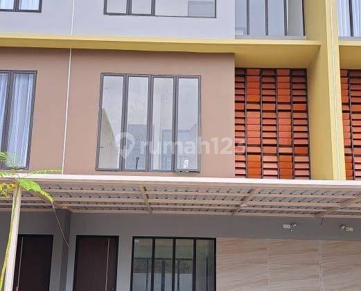 Dijual Rumah 3 Lantai Di The Icon Central, Batam Center 1