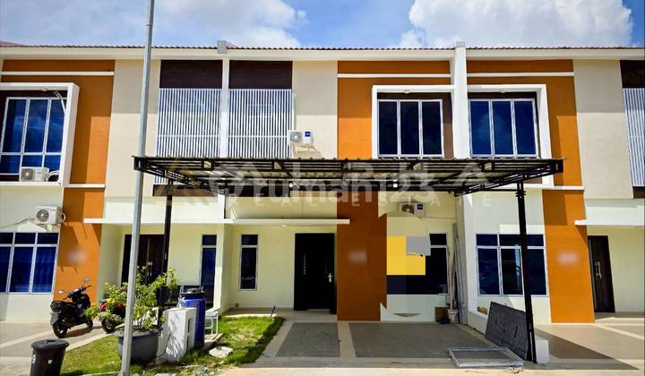 Disewakan Rumah 2 Lantai Di Golden City Residence 2, Bengkong 1