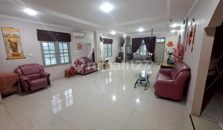 Dijual 3 Unit Gandeng Ruko 3 Lantai Di Jalan Raya Nagoya