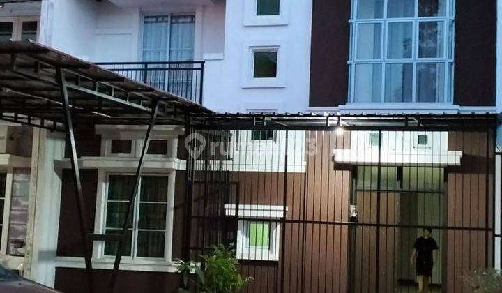 Disewakan Rumah 2,5 Lantai Di Anggrek Sari, Batam Center 1