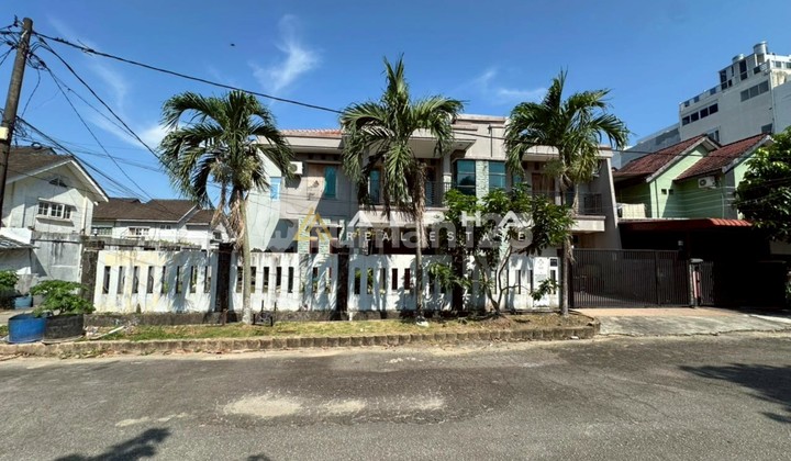 Dijual Rumah Hook 2 Lantai di Citra Batam, Batam Center