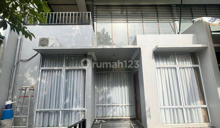 Disewakan Rumah 2 Lantai Di Tropicana Cluster D6, Bengkong 1