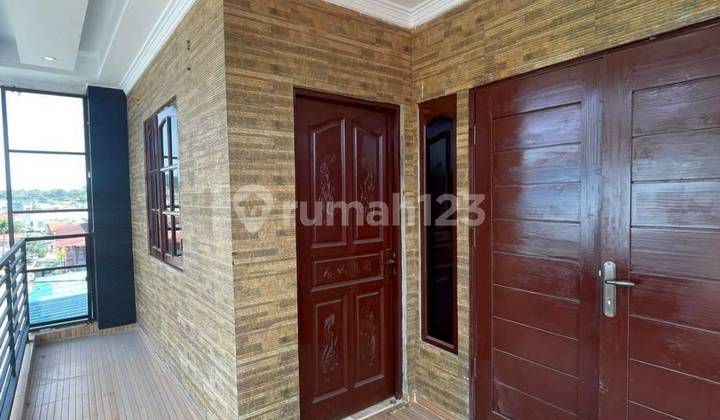 Dijual Cepat Rumah Full Renovasi 3,5 Lantai di Baloi Mas Indah, Baloi 2