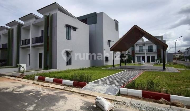 For Sale 2-Story Hook House Grand Mansion Pasir Putih, Batam Center 2