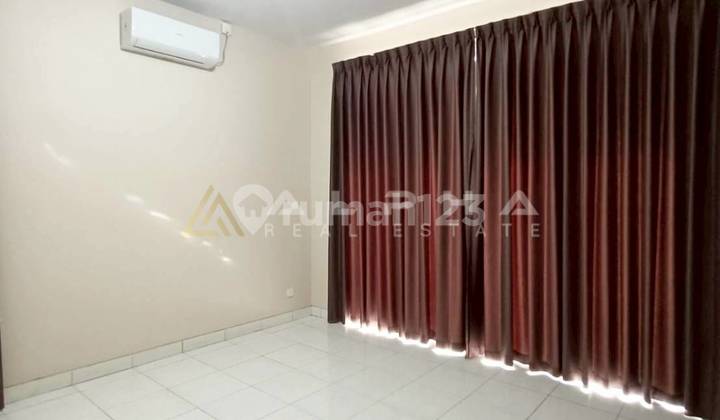 For Rent 2 Story Hook House In Royal Grande, Batam Center For Rent 2 Story Hook House In Royal Grande, Batam Center