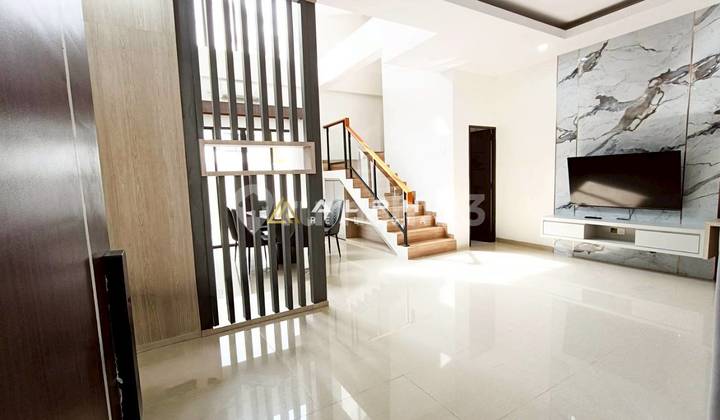For Rent 3-Story Fully Furnished House at The Icon Central, Batam Center 2