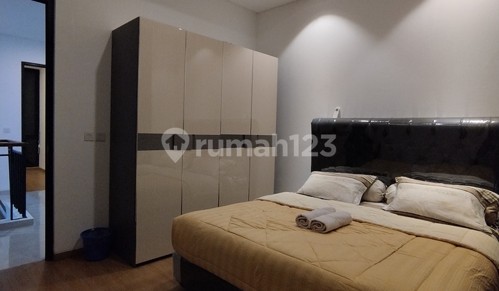 Furnished House Ready to Move In, Just Bring Your Luggage, Hilago Cluster Bsb City Near Uptown Mall, Unika Medical University, Close to Industrial Area, Krapyak Toll Gate 2