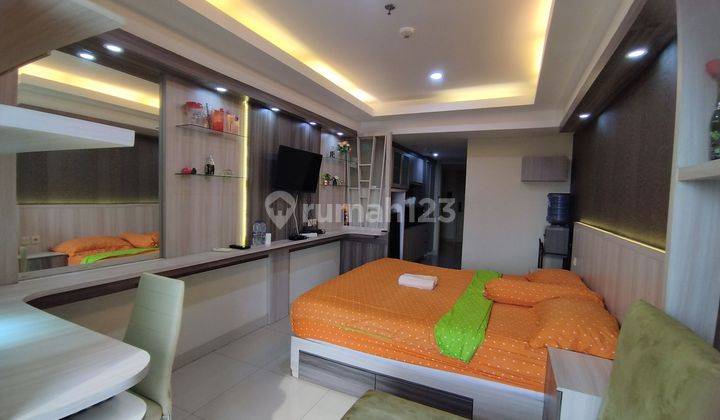 Sewa Apartemen Warhol Louis Kienne Simpang Lima Furnished Tengah Kota 2