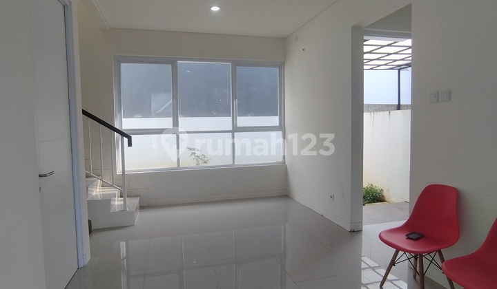 Rumah Bangunan Baru American Minimalis Bersih Terawat Siap Huni Victoria Highland Bsb City 2